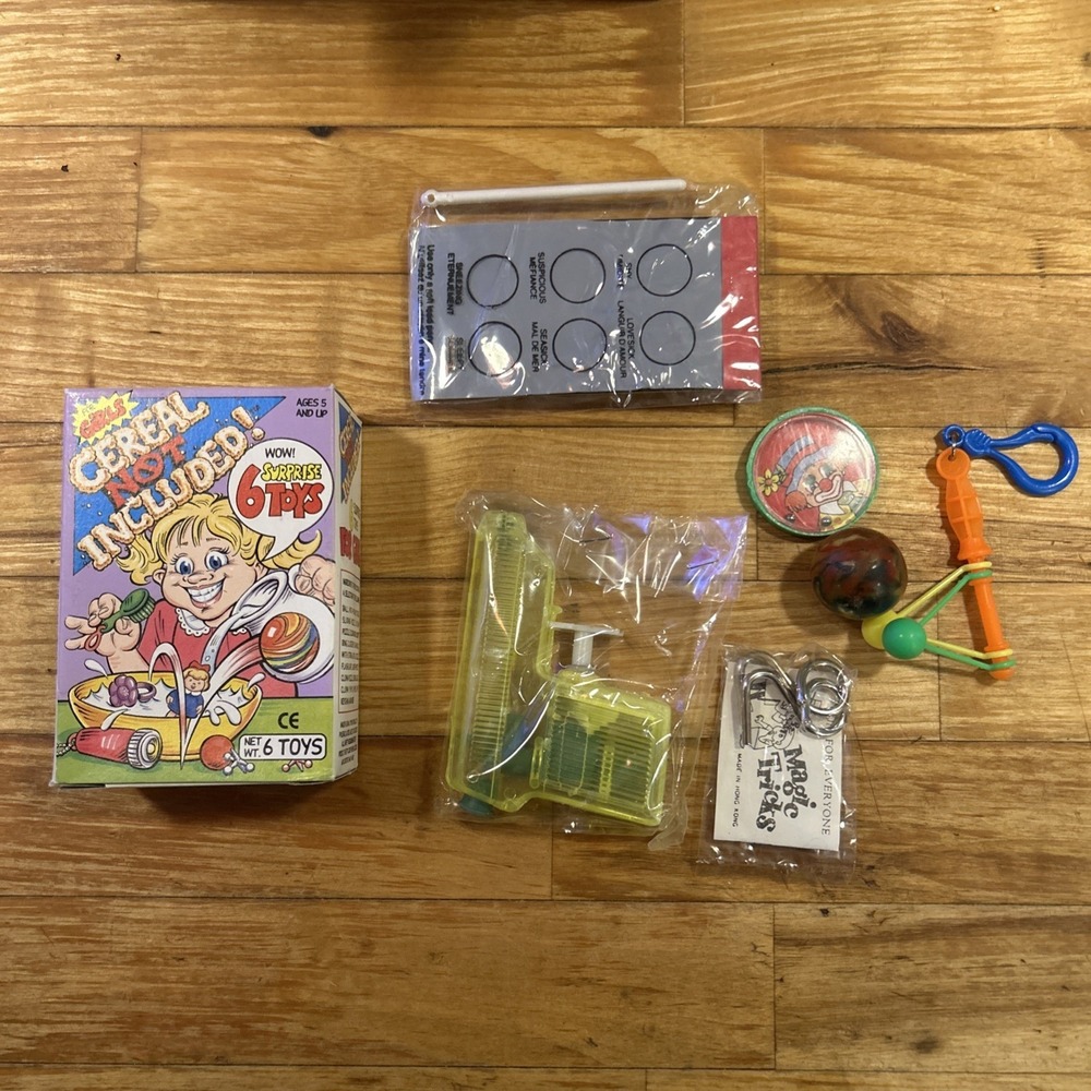 Vintage 1992 National Toy PARODY MINI CEREAL BOX 5" container WITH CONTENTS D2